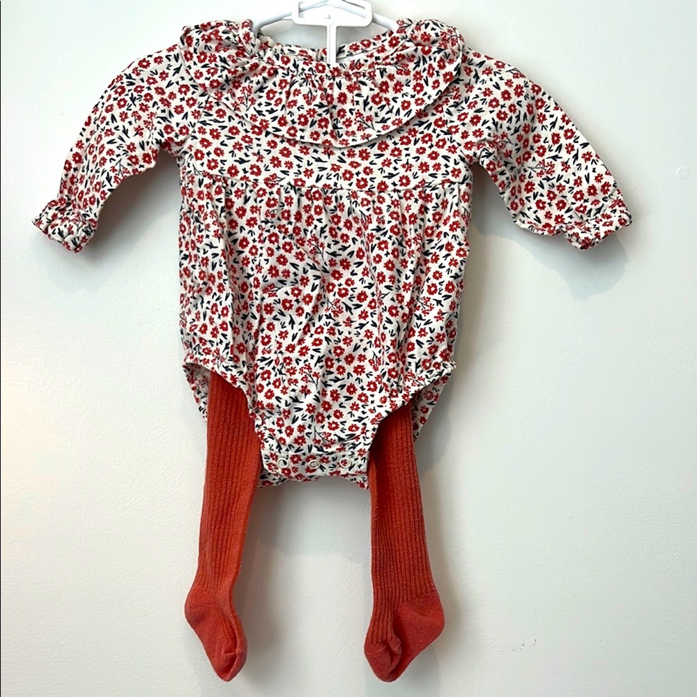 Carter's 2-piece matching set.  Floral bodysuit with matching tights.  Size 3M.